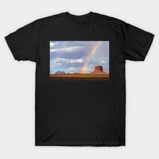 Double Rainbow over Monument Valley, Arizona, USA T-Shirt